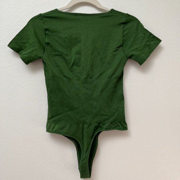 NEW HeyShape Square Neck Thong Bodysuit Green Short Sleeve Women's Large - Picture 2 of 13